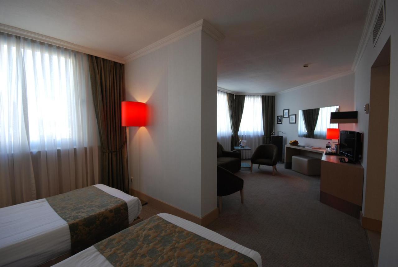 Eresin Hotels Taxim & Premier Стамбул Екстер'єр фото